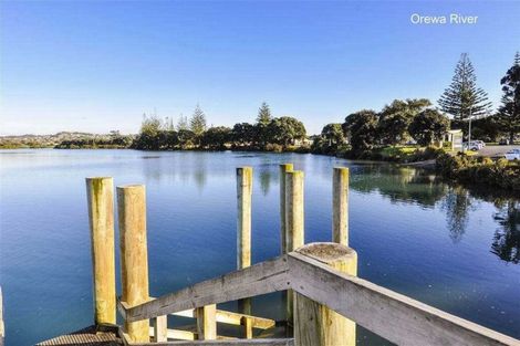 Photo of property in 2/14 Milton Road, Orewa, 0931