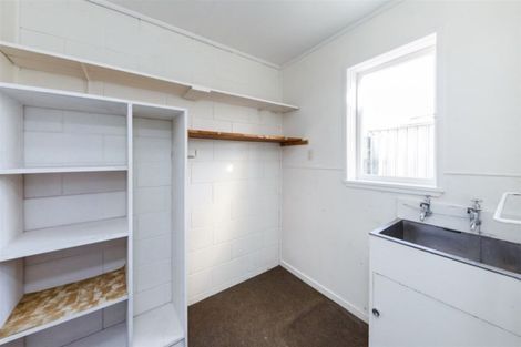 Photo of property in 44 Abraham Crescent, Milson, Palmerston North, 4414