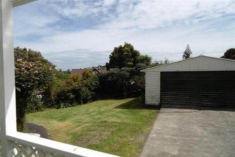 Photo of property in 9 Valkyria Place, Beach Haven, Auckland, 0626
