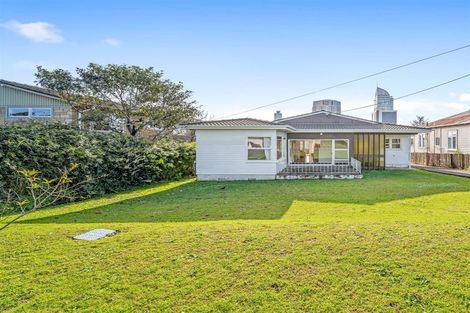 Photo of property in 15 Tennyson Avenue, Takapuna, Auckland, 0622