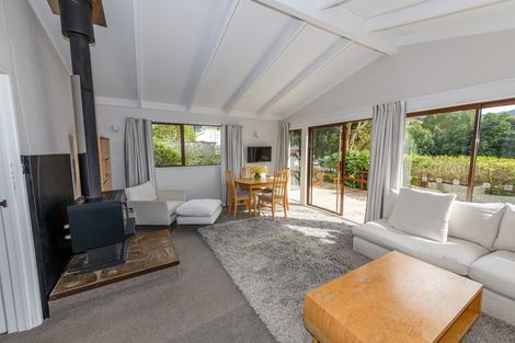 Photo of property in 1 Holmes Bay Road, Pigeon Bay, 7583