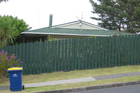 Photo of property in 84 Sartors Avenue, Browns Bay, Auckland, 0630