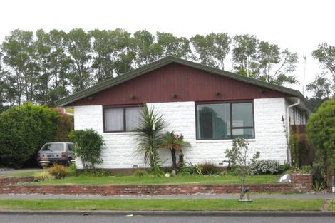 Photo of property in 72 Anglesea Avenue, Parklands, Christchurch, 8083