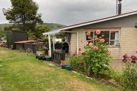 Photo of property in 7 Crampton Road, Reefton, 7830