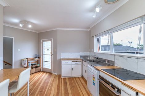 Photo of property in 185 Bartholomew Road, Levin, 5510
