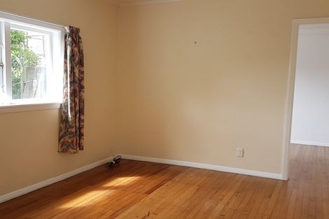 Photo of property in 85 Northland Road, Northland, Wellington, 6012