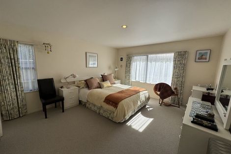 Photo of property in 275 Memorial Avenue, Burnside, Christchurch, 8053