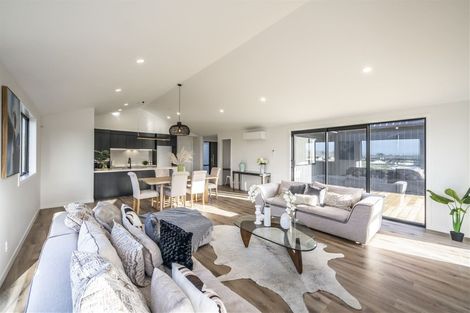 Photo of property in 28 Bragato Way, Te Kauwhata, 3710