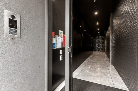 Photo of property in Alpha Apartments, 202/4 Elizabeth Street, Mount Victoria, Wellington, 6011