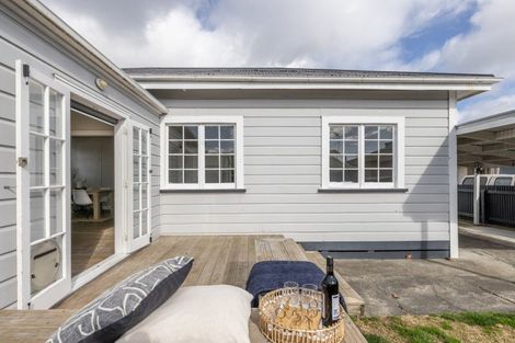 Photo of property in 93 Georges Drive, Napier South, Napier, 4110