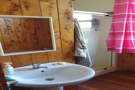 Photo of property in 73 Papatotara Road, Tuatapere, 9620