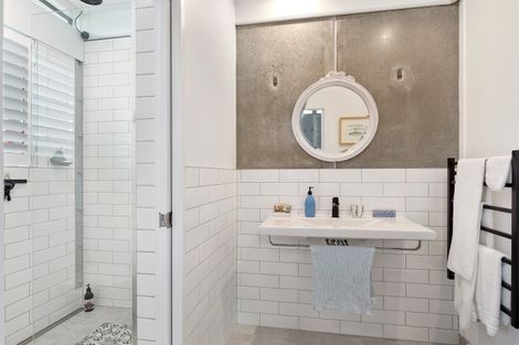 Photo of property in 5 Harbour View Road, Point Wells, Warkworth, 0986