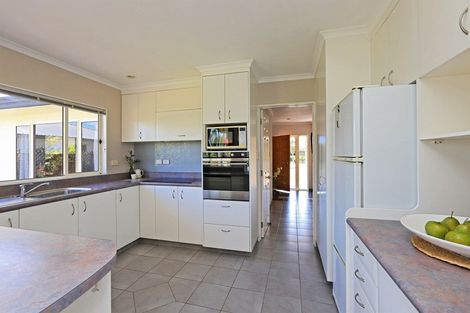 Photo of property in 6 Brompton Drive, Taradale, Napier, 4112