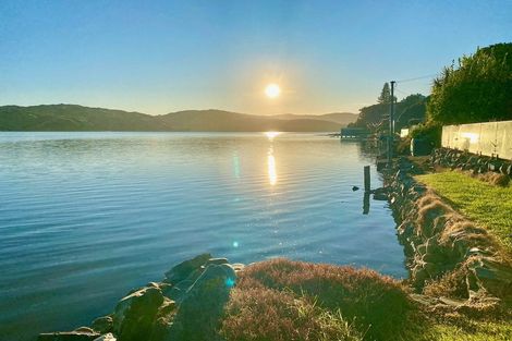 Photo of property in 15b Seaview Road, Paremata, Porirua, 5024