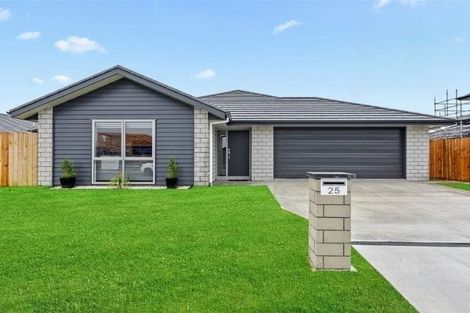 Photo of property in 25 Keerangi Place, Rototuna North, Hamilton, 3210