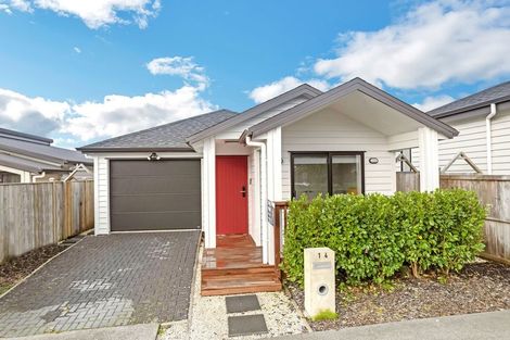 Photo of property in 14 Noia Way, Karaka, Papakura, 2113