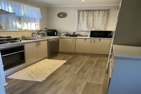 Photo of property in 3 Norfolk Grove, Cannons Creek, Porirua, 5024