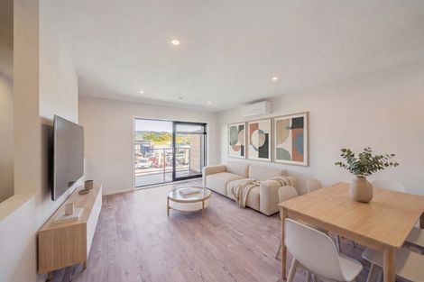 Photo of property in 18c King Street, Upper Hutt Central, Upper Hutt, 5018