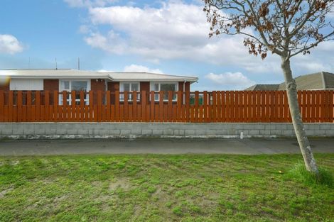 Photo of property in 2/345 Breezes Road, Aranui, Christchurch, 8061
