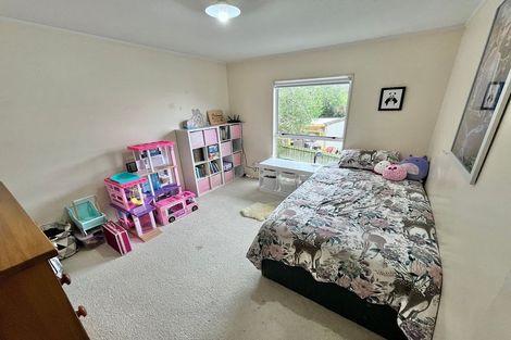 Photo of property in 15a Heathglen Place, Bayview, Auckland, 0629