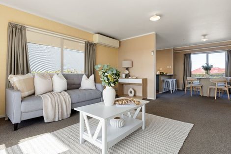 Photo of property in 95 Rototuna Road, Rototuna, Hamilton, 3210