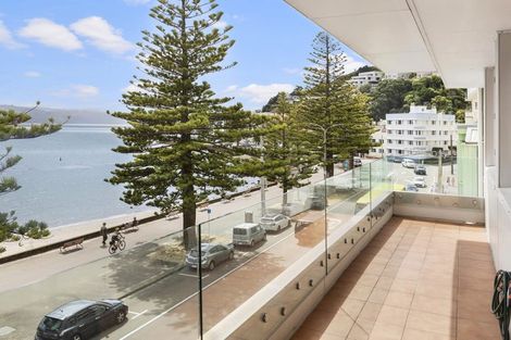 Photo of property in Oriana Apartments, 248 Oriental Parade, Oriental Bay, Wellington, 6011