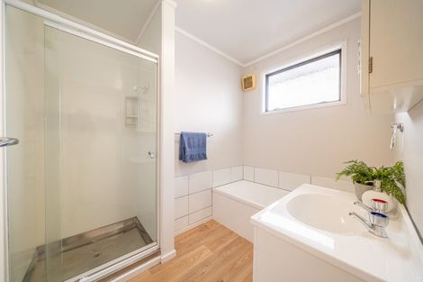 Photo of property in 6 Denver Grove, Totara Park, Upper Hutt, 5018