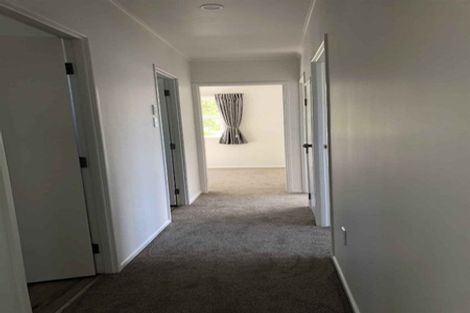 Photo of property in 11 Finlow Drive, Te Atatu South, Auckland, 0610