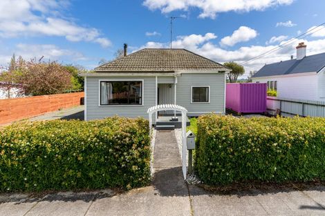 Photo of property in 30 Burns Street, Milton, 9220