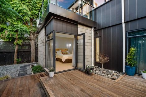 Photo of property in 28 Seaview Road, Otumoetai, Tauranga, 3110