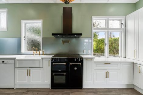 Photo of property in 6 Peverill Crescent, Papatoetoe, Auckland, 2025