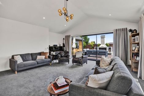 Photo of property in 25 County Drive, Hawera, 4610