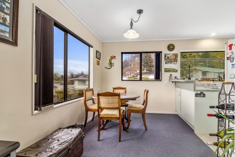 Photo of property in 3a Hawk Place, Selwyn Heights, Rotorua, 3015