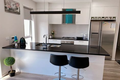 Photo of property in 14 Parton Road, Pukekohe, 2120