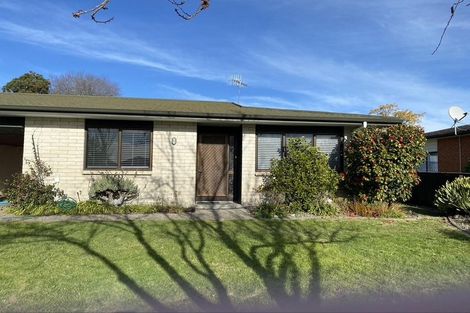 Photo of property in 2/75 Reynolds Road, Havelock North, 4130