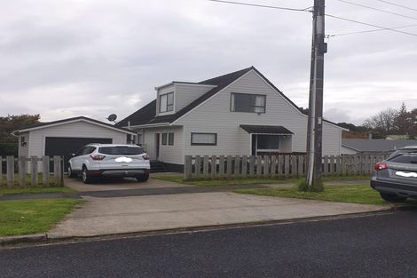 Photo of property in 32 Kaiwaka Road, Waiuku, 2123