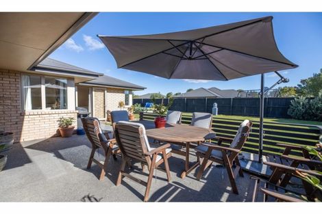 Photo of property in 13 Parkinson Place, Woodend, 7610