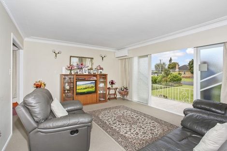 Photo of property in 26 Shirley Avenue, Papakura, 2110