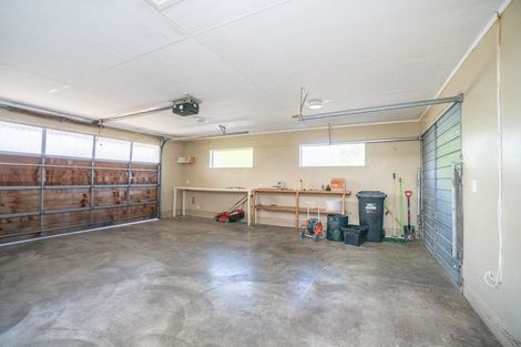 Photo of property in 120 John F Kennedy Drive, Milson, Palmerston North, 4414