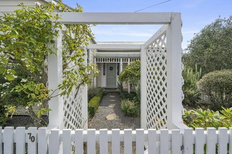 Photo of property in 70 Jellicoe Street, Martinborough, 5711