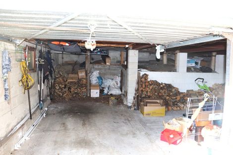 Photo of property in 50 Tamar Street, South Hill, Oamaru, 9400