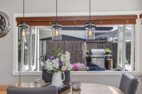 Photo of property in 521a Devonport Road, Tauranga South, Tauranga, 3112