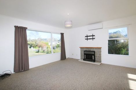 Photo of property in 12 La Rosa Street, Green Bay, Auckland, 0604