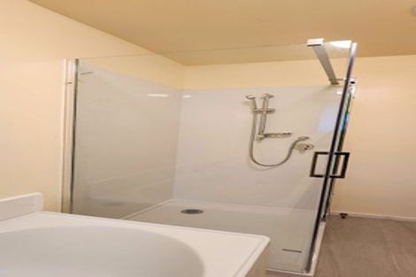 Photo of property in 2/372 Hereford Street, Linwood, Christchurch, 8011