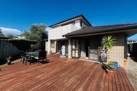 Photo of property in 212 Whitney Street, Blockhouse Bay, Auckland, 0600