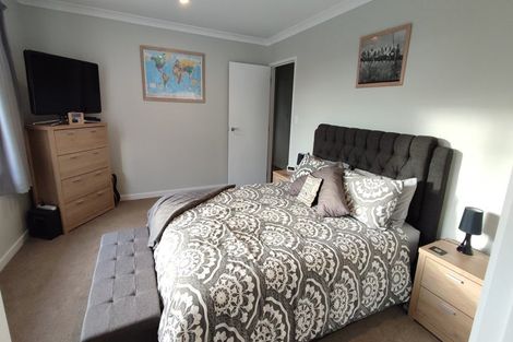 Photo of property in 2 Pukeko Place, Picton, 7220