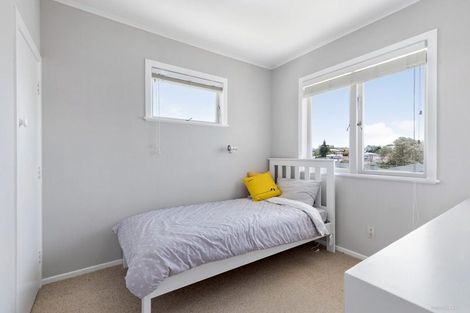 Photo of property in 11a Pax Avenue, Forrest Hill, Auckland, 0620