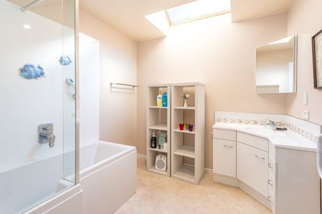 Photo of property in 5 Uldale Place, Westmorland, Christchurch, 8025