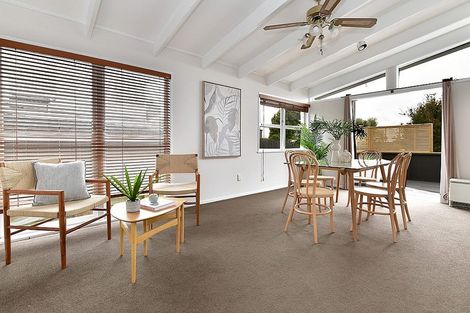 Photo of property in 10 Castleton Street, Birkdale, Auckland, 0626
