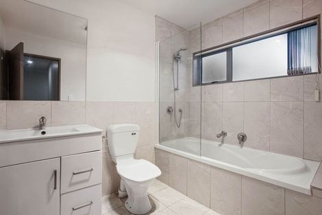 Photo of property in 8 Vino Cina Heights, Ranui, Auckland, 0612